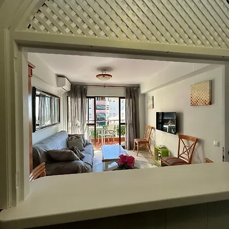 Las Palmeras -marbella Centro- By Completely Apartment